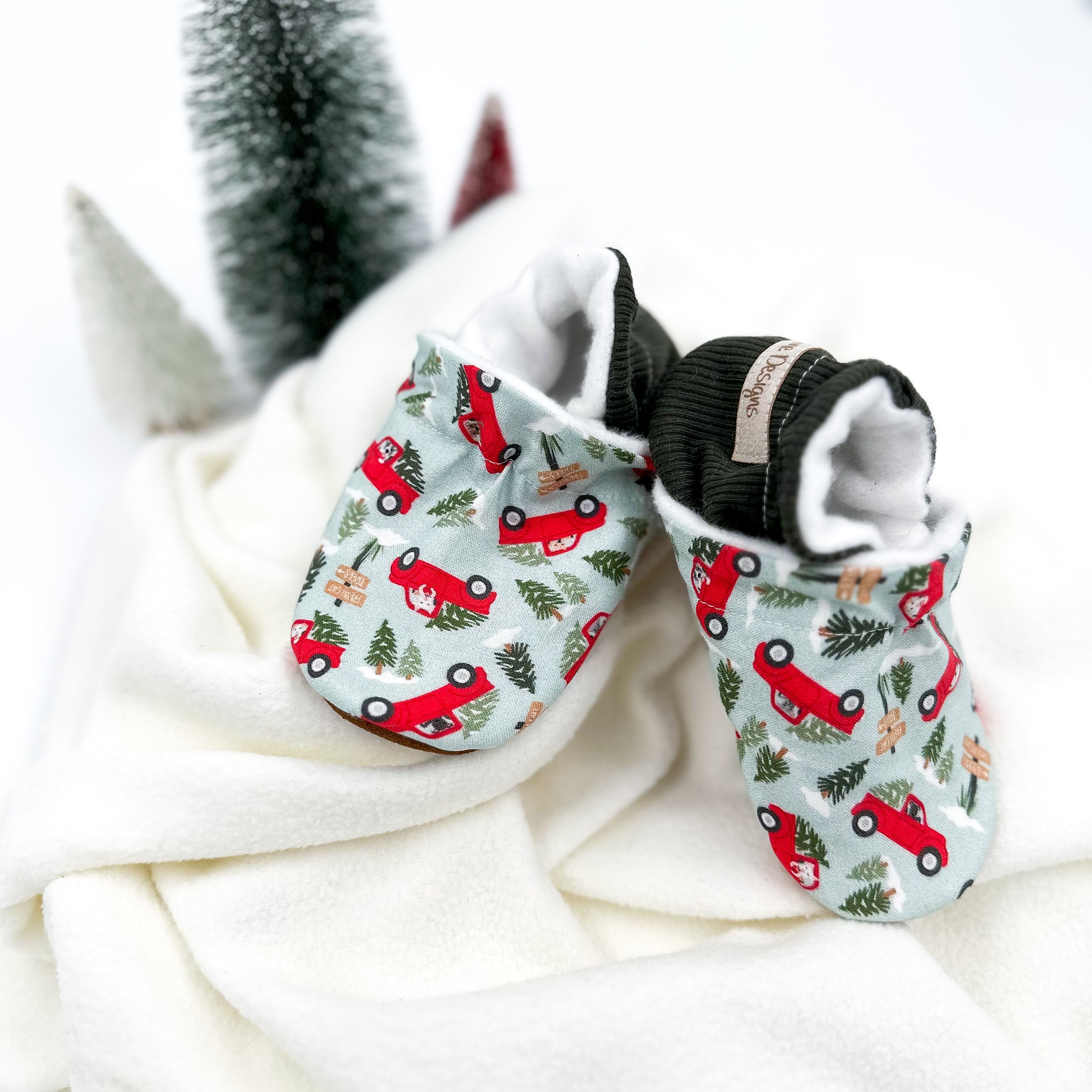 Christmas Trucks & Puppies - Moccs