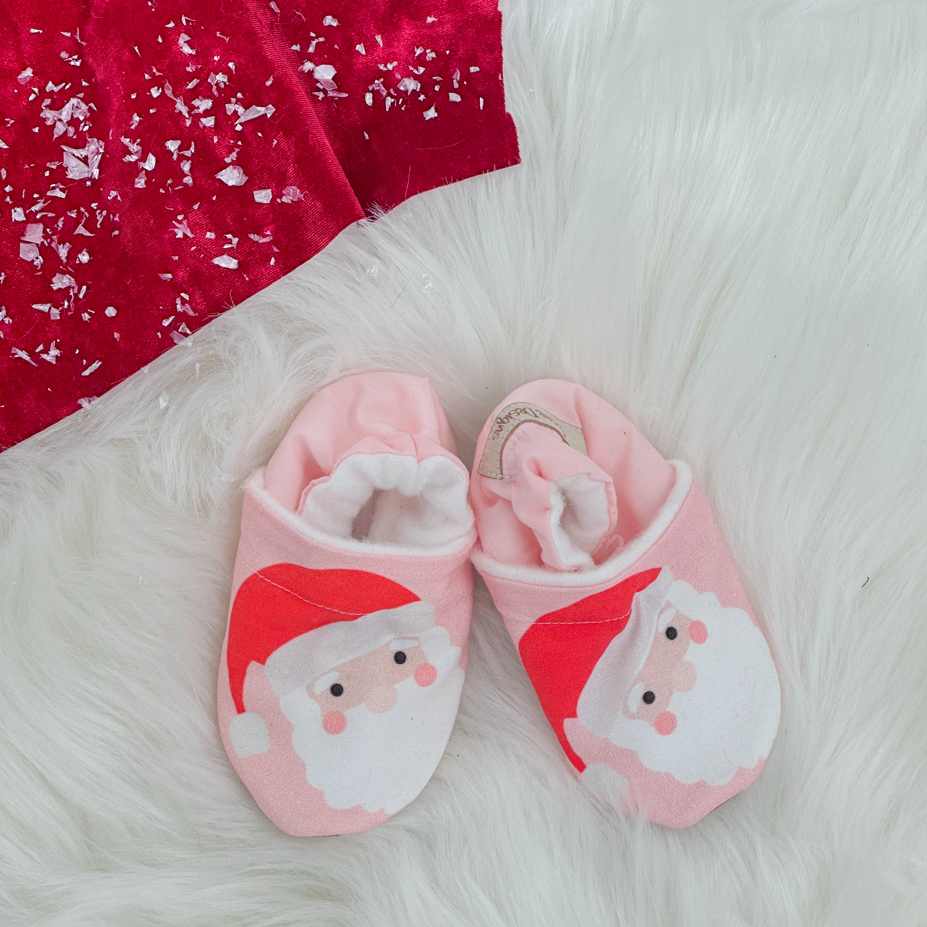 Holly Jolly - Moccs