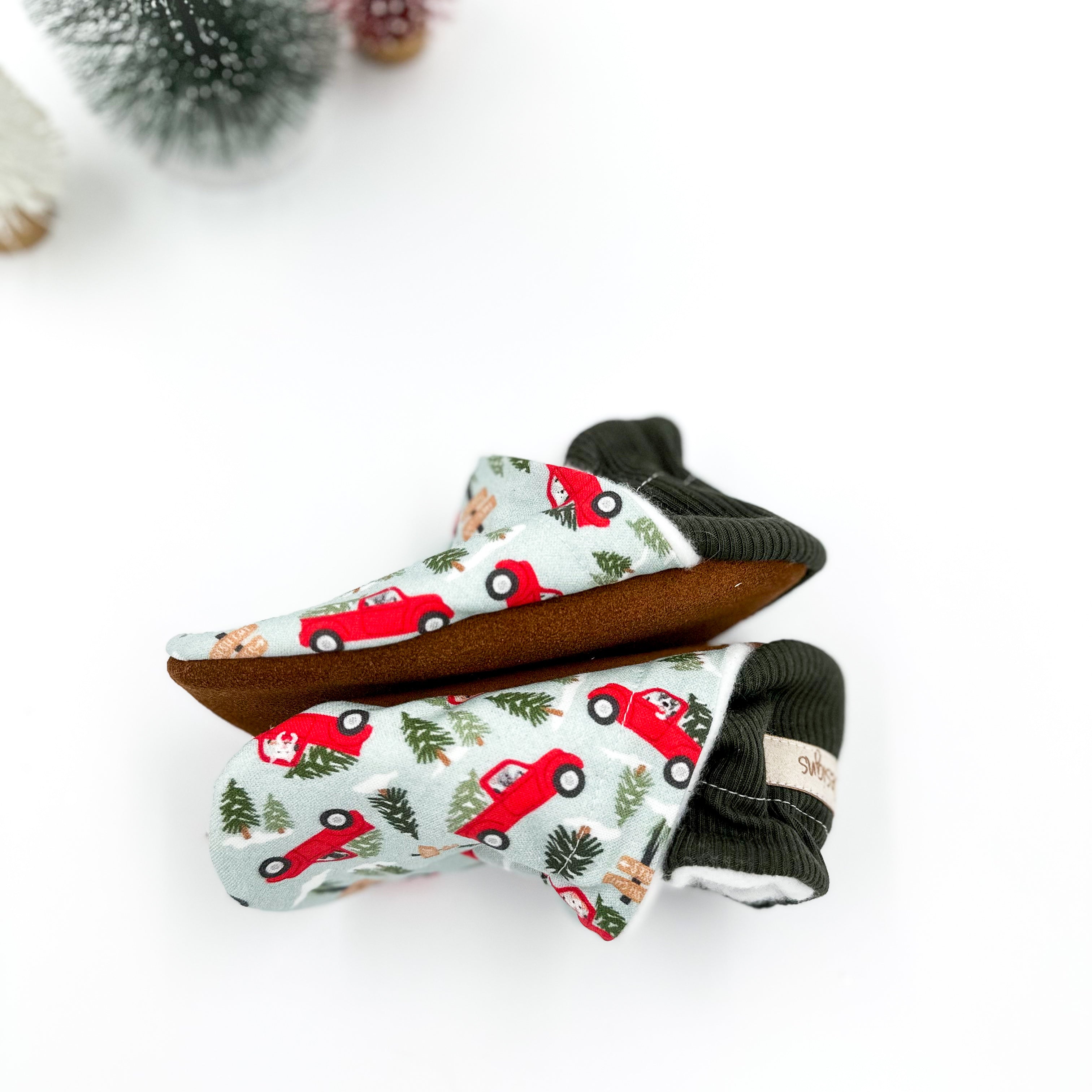 Christmas Trucks & Puppies - Moccs