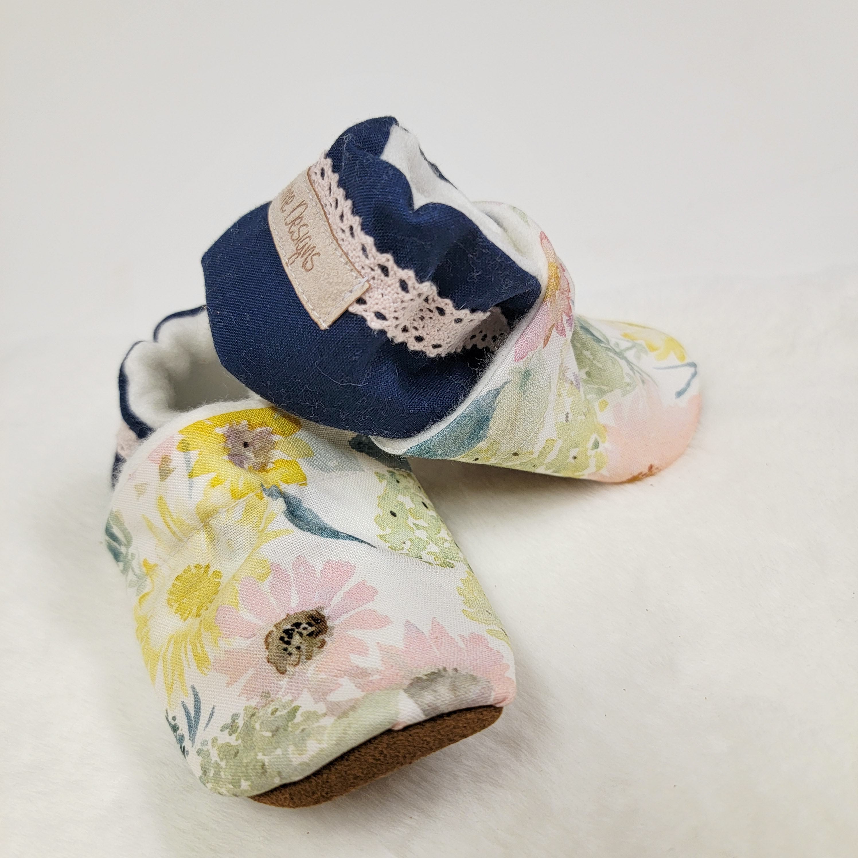 Farmhouse Floral Moccs